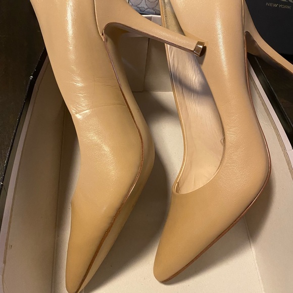 Nine West - Picture 6 of 8